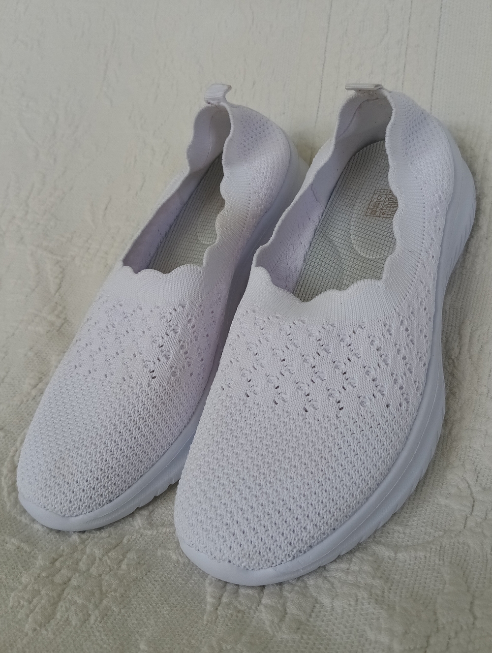 White Scalloped Knit Slip-on Sneakers Comfy Cushioned Lightweight Simple Femme - Picture 8 of 8